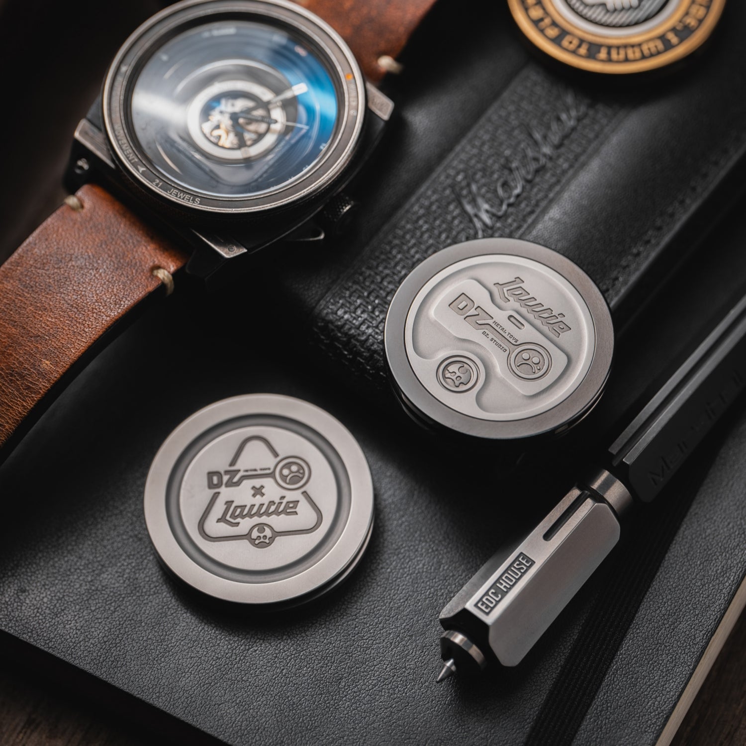 Lautie X DZ Showhand Haptic – ikaeledc