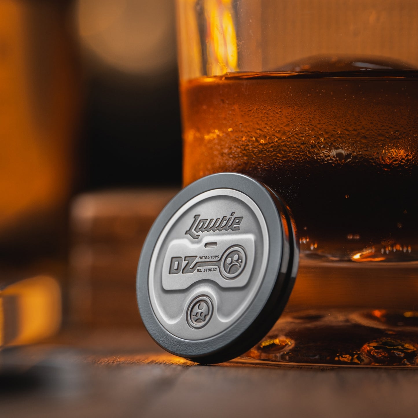 Lautie X DZ Showhand Haptic