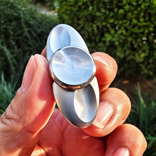 Novo Studio Silver Surfer spinner