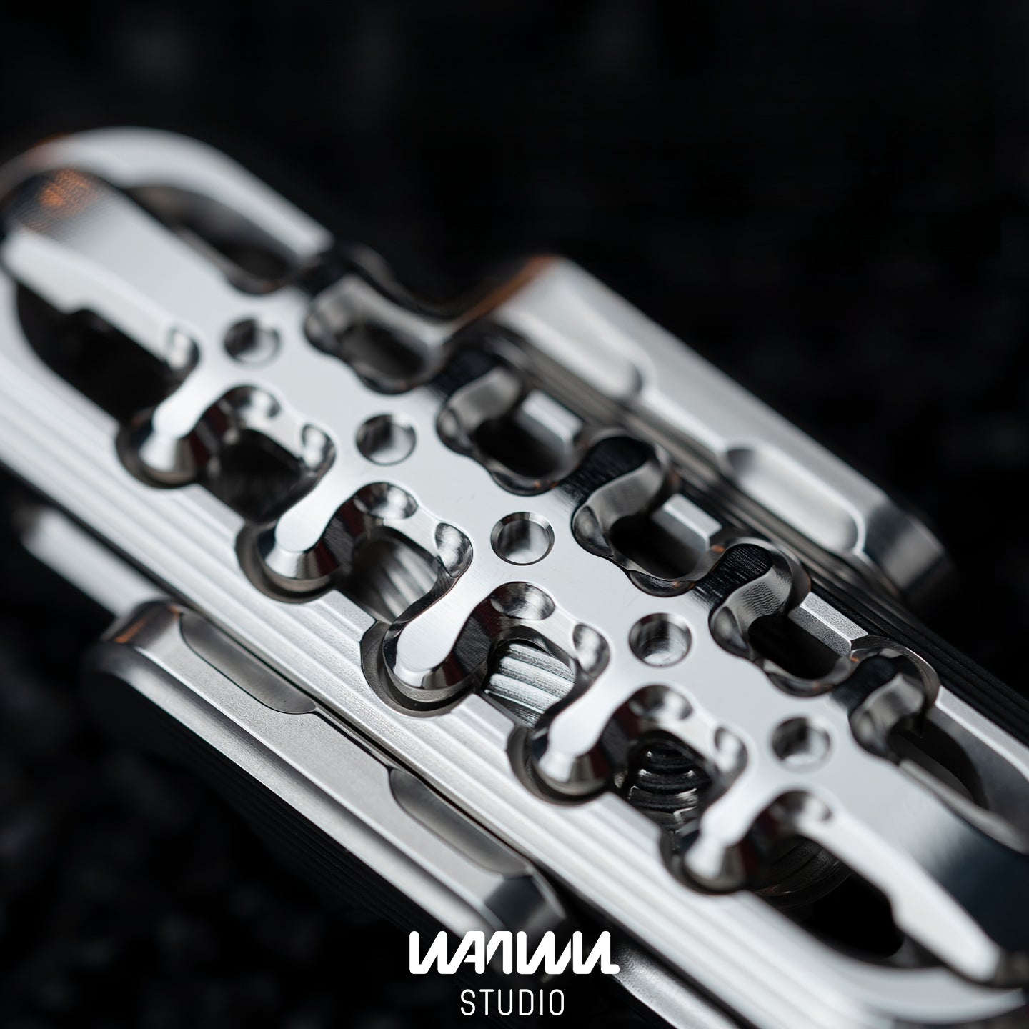 Wanwu Studio EXOSKELETON