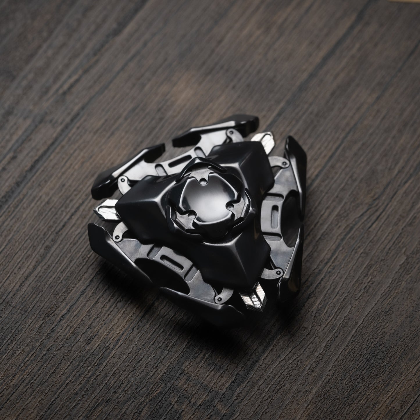 Freak Mech Studio Blade spinner