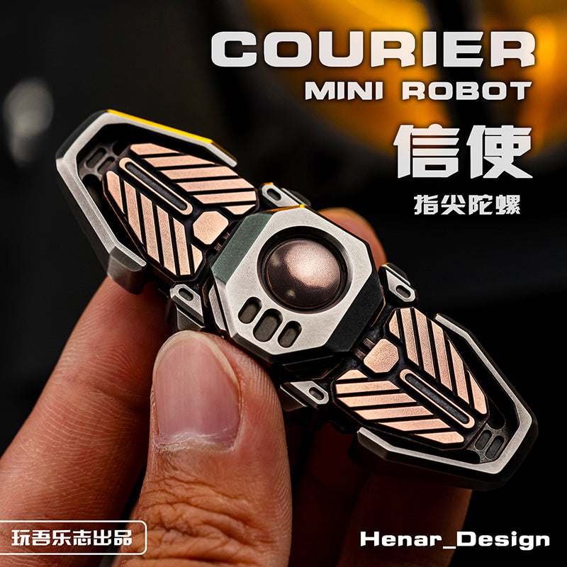 Wanwu Studio Courier Spinner