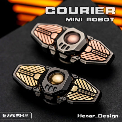 Wanwu Studio Courier Spinner