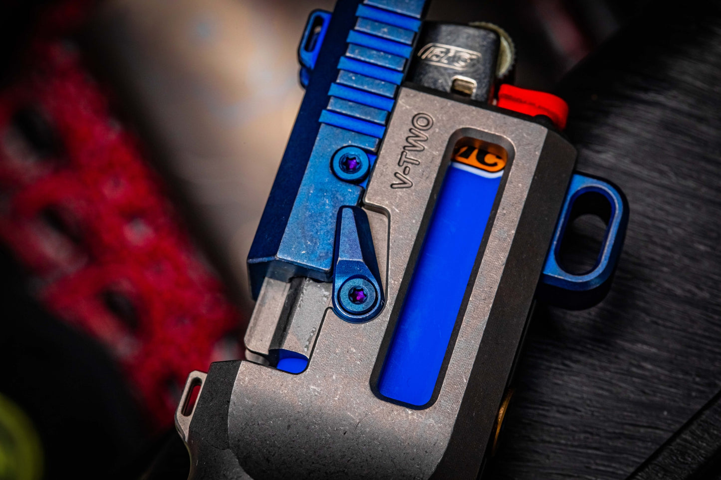 Ruisha BIC Lighter Case V-2