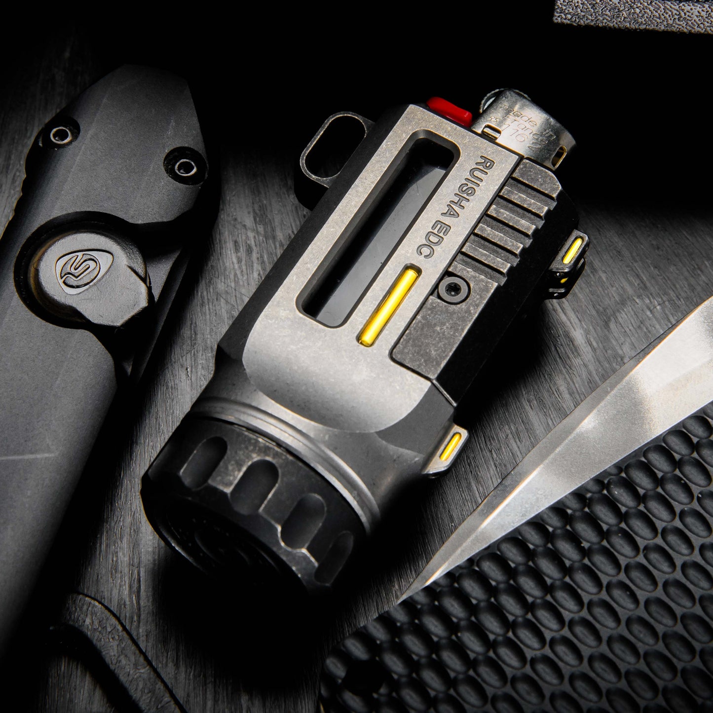Ruisha BIC Lighter Case V-2